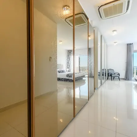 Andriani Villa *