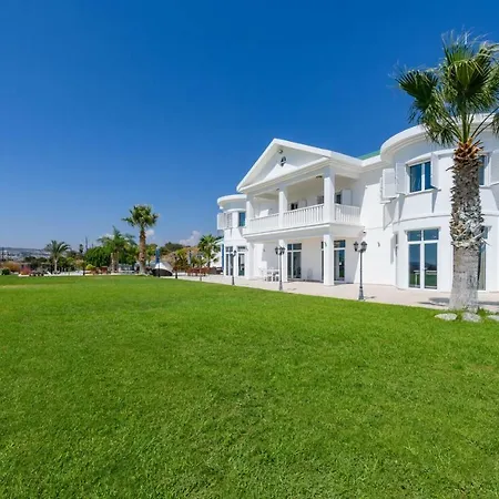 Andriani Villa